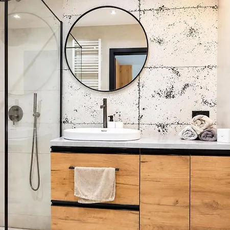 Twierdza Z Widokiem Na Jezioro Apartament